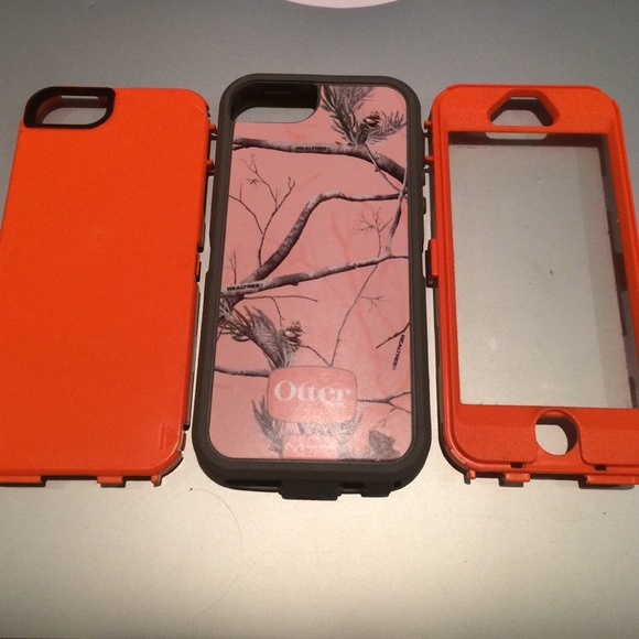 SALE  🌷 Otterbox IPhone 5s