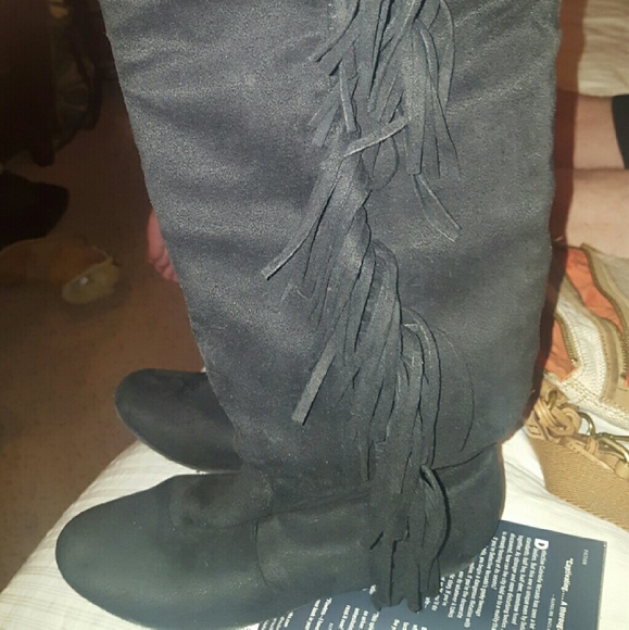 Black suede fringe boots