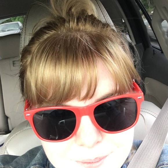 Meet your Posher, Jonna - Picture 1 of 1