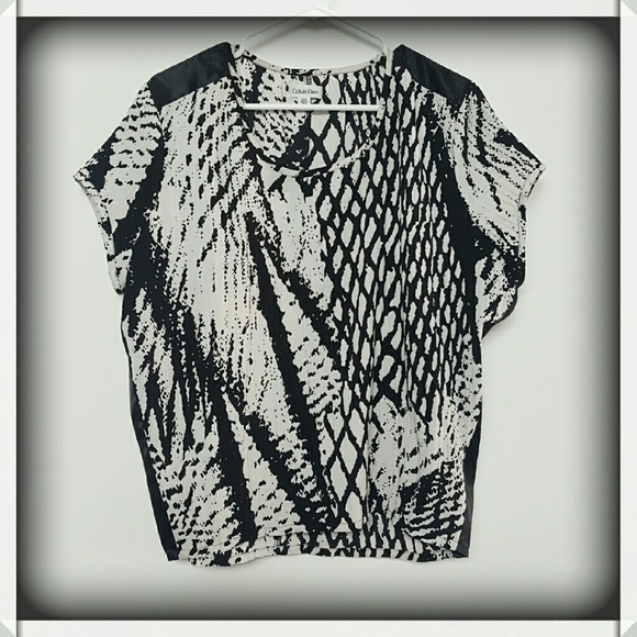 Black and White Print Top by Calvin Klein - Picture 1 of 4