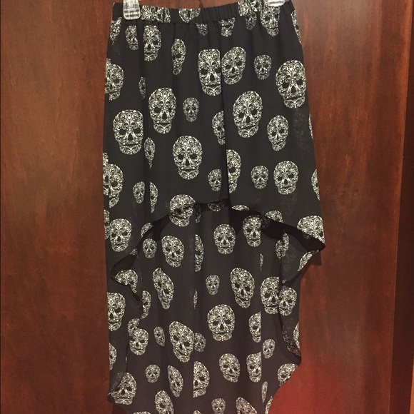 SKULL HIGH/LOW SKIRT 💀