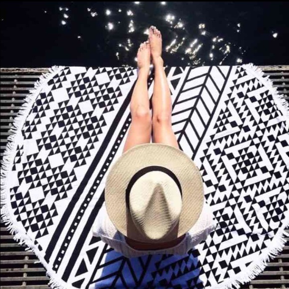 Thebeachpeople roundie beach towel - Picture 2 of 4