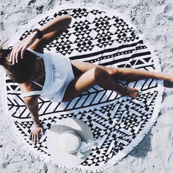 Thebeachpeople roundie beach towel - Picture 3 of 4