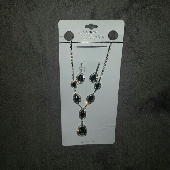 NWOT necklace & earring set