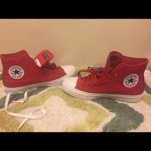 Chuck Taylor II with Lunarlon Red