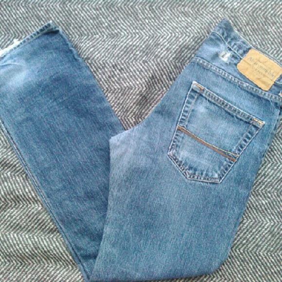 Abercrombie distressed Boyfriend Jeans