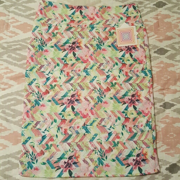 LuLaRoe Cassie Skirt