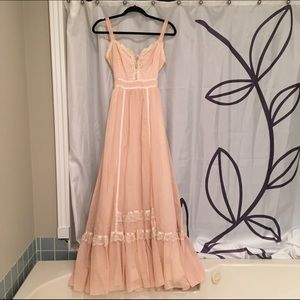 Vintage Gunne Sax dress in light pink