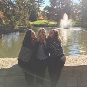 Meet your Posher, Violette