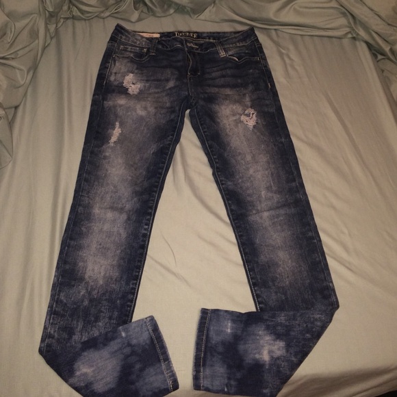 Skinny jeans