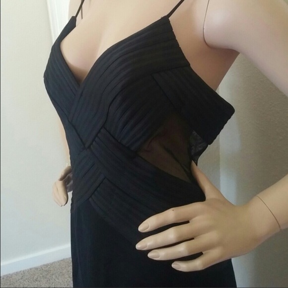 Final Sale!!! Beautiful Black cocktail dress❣️