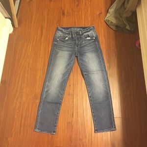 American Eagle Cropped Jeans