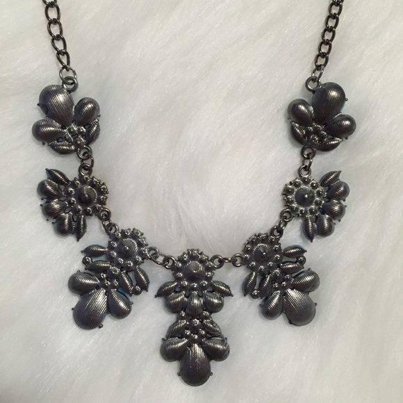 🆑 "Laurel" Necklace || Blue Floral Statement - Picture 3 of 6