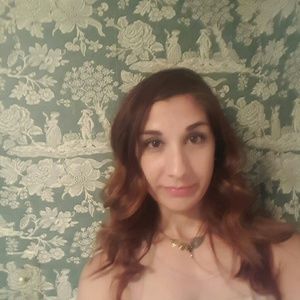 Meet your Posher, Leah