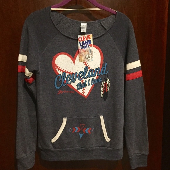 CLEVELAND SWEATER