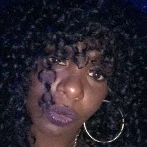 Meet your Posher, Tavia