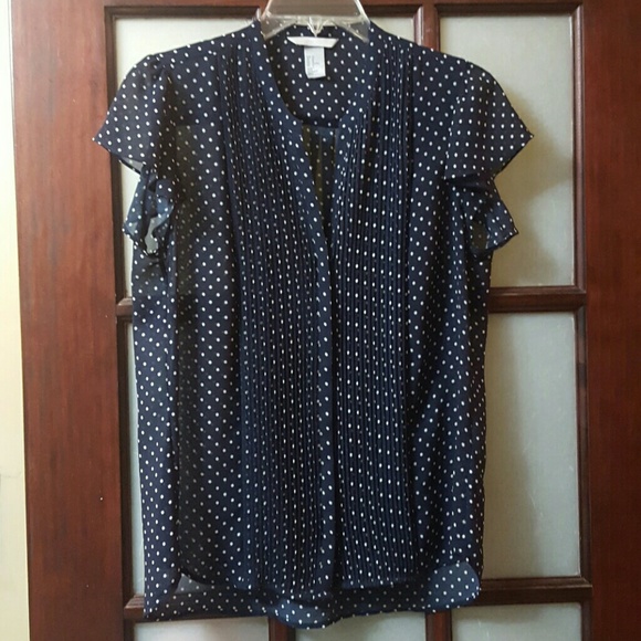H&M Tops - H&M Polka Dot Flutter Sleeve Blouse