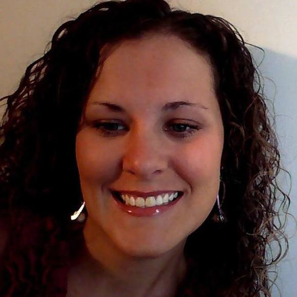 Meet your Posher, Holly