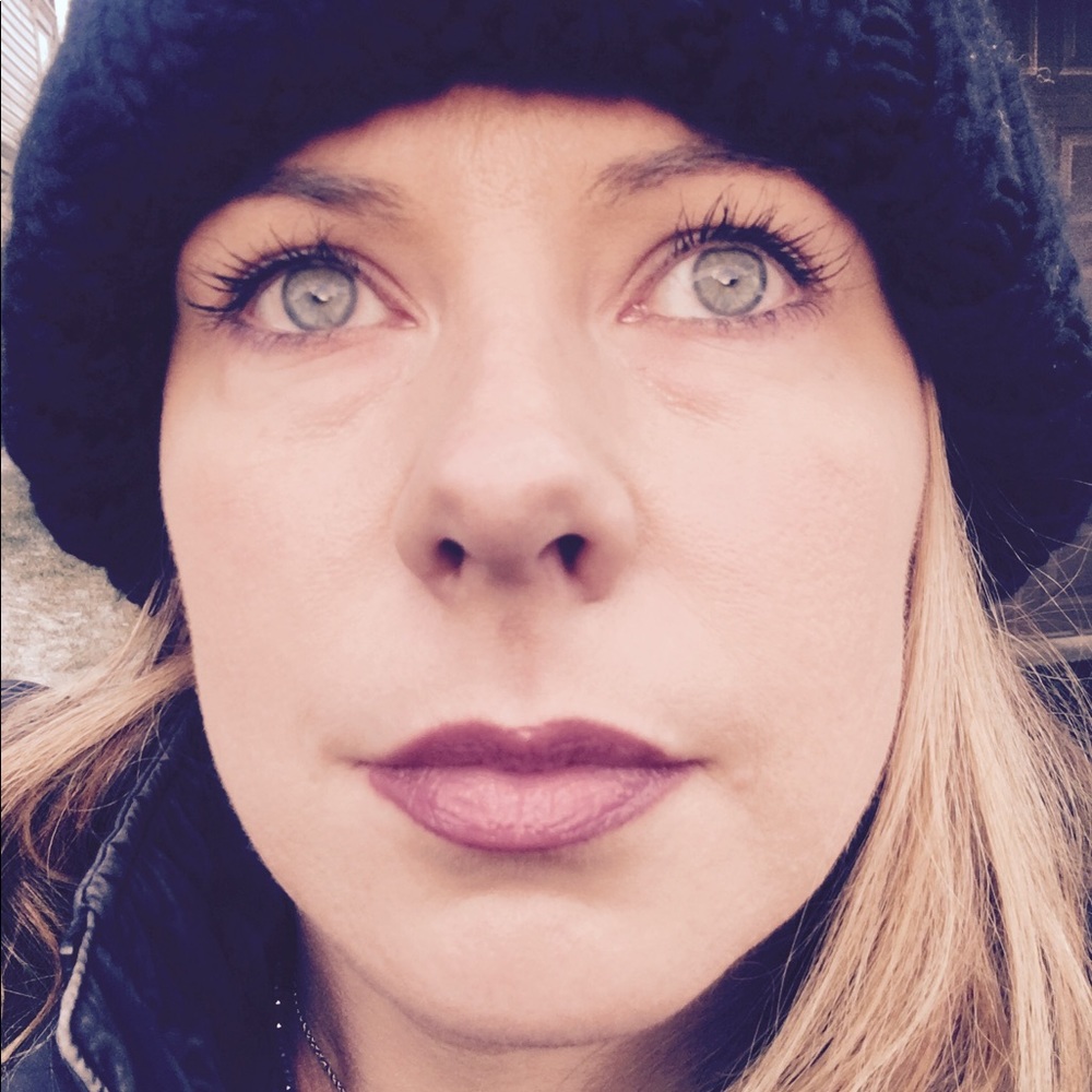 Meet your Posher, Melissa