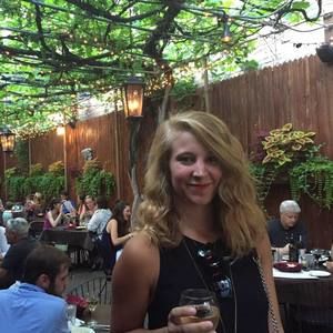 Meet your Posher, Becca