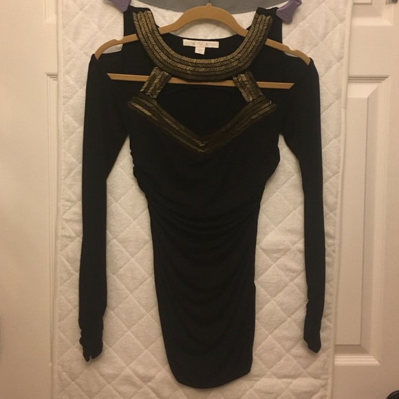Stunning Cold Shoulder Top 💥by Boston Proper💥