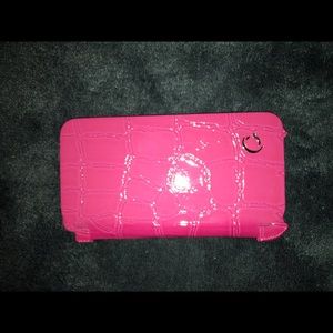 Pink flip-open iPhone 5 case