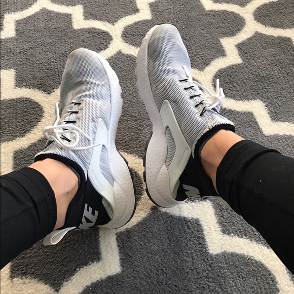 Nike Air Hurache