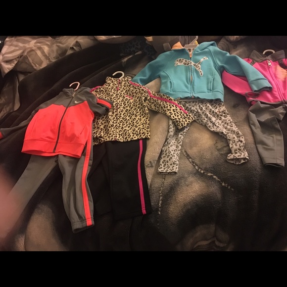 3 Nike,2 puma,1 adidas toddler girl set size 2t - Picture 1 of 2