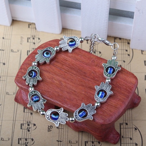 Hamsa Hand Evil Eye Bracelet