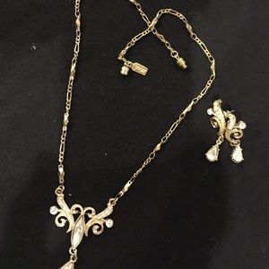 Necklace and earrings set