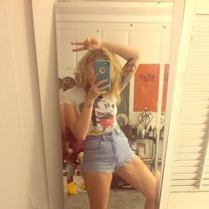 Vintage high waisted levi's !!