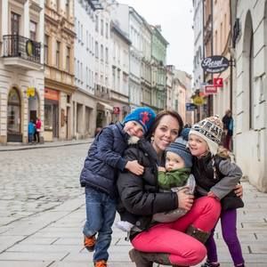 Meet your Posher, April