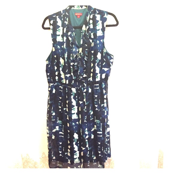 Ruffle neckline blue patterned dress