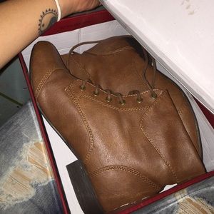 Brown boots from Windsor