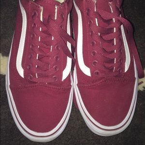 Vans Old Skools.