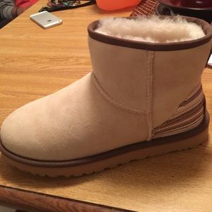 Ugg