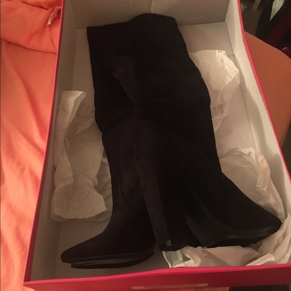 High heel boots - Picture 1 of 3