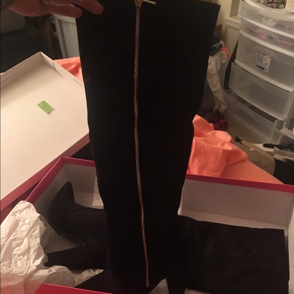 High heel boots - Picture 2 of 3