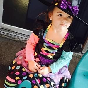 Meet your Posher, Dana