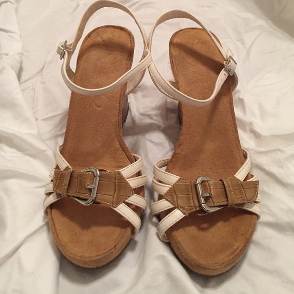 Bass Cork Wedges Size 7