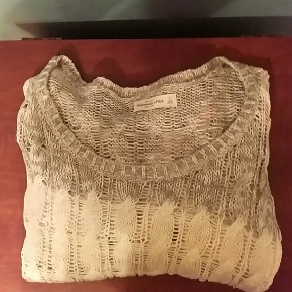 Abercrombie & Fitch sweater