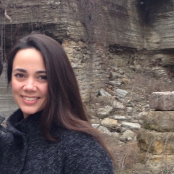 Meet your Posher, Gigi