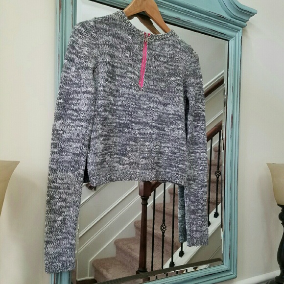 Feminine cropped Sweater (Hollister)