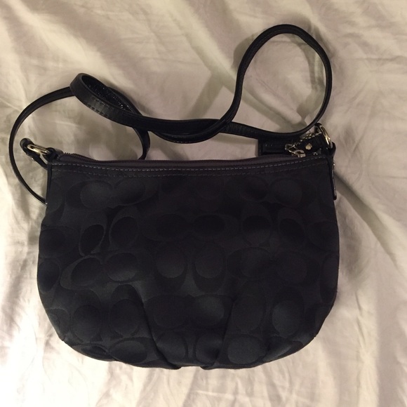 Coach purse - Picture 1 of 3