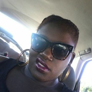 Meet your Posher, Ciara