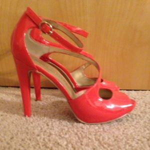 Audrey Brooke choral heels