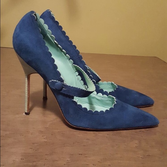 Manolo Blahnik Mary Jane Pump