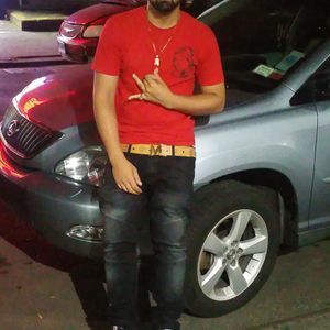 Meet your Posher, Dennis