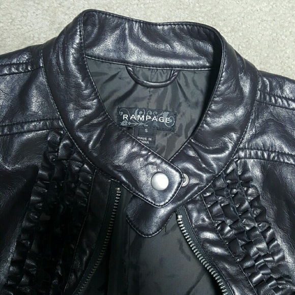 Leather jacket - Picture 3 of 3