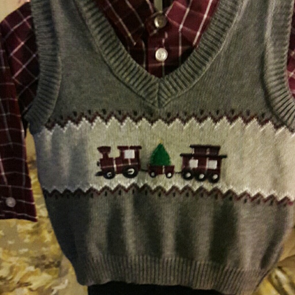 boys dress suit 18 momths great for Christmas - Picture 3 of 4